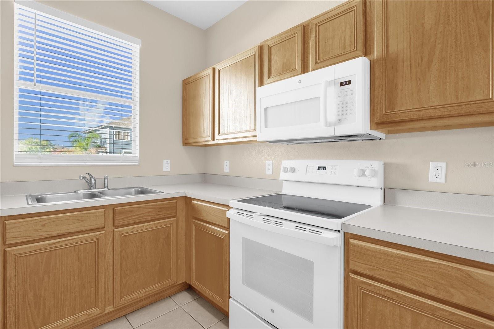 1144 CALABRIA AVE, DAVENPORT, FL, 33897