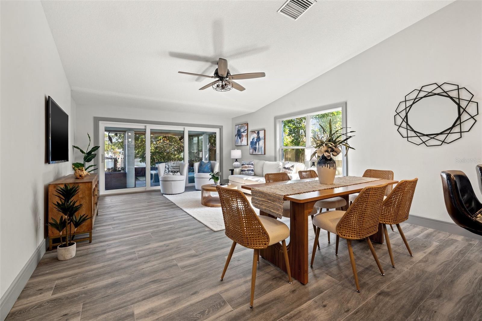 292 SUNLIT COVE DR NE, ST PETERSBURG, FL, 33702