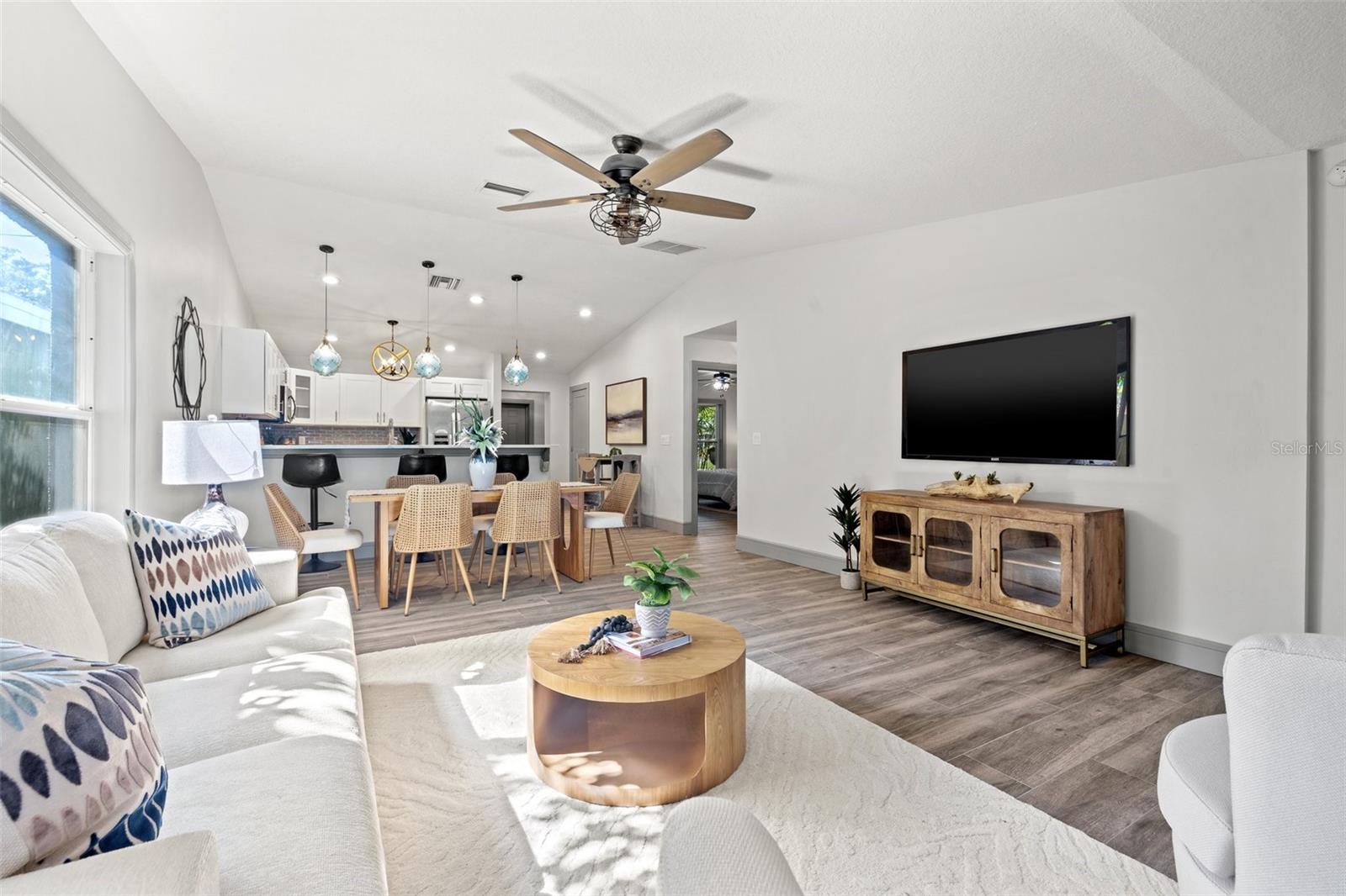 292 SUNLIT COVE DR NE, ST PETERSBURG, FL, 33702