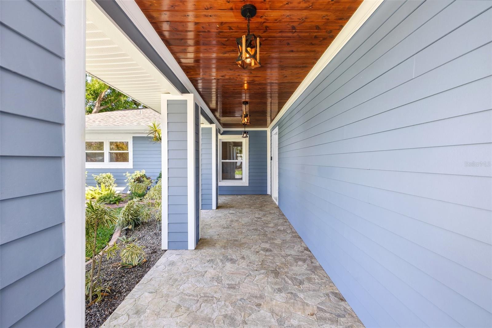 292 SUNLIT COVE DR NE, ST PETERSBURG, FL, 33702