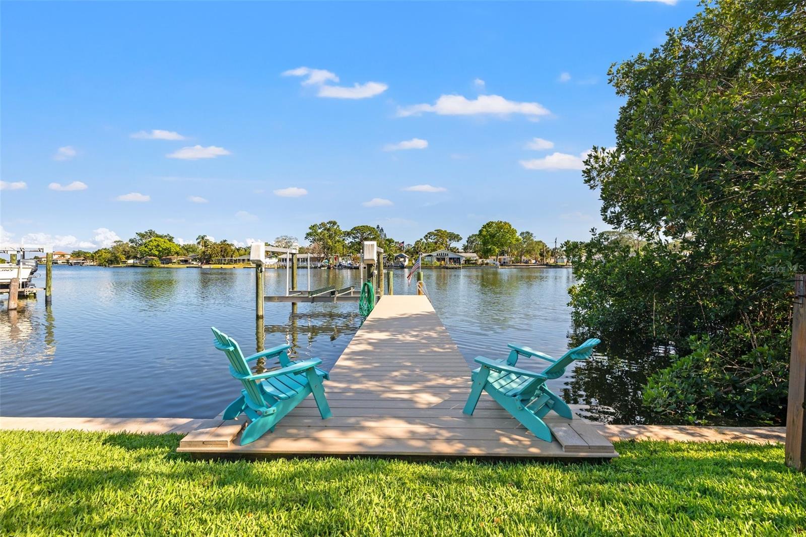 292 SUNLIT COVE DR NE, ST PETERSBURG, FL, 33702