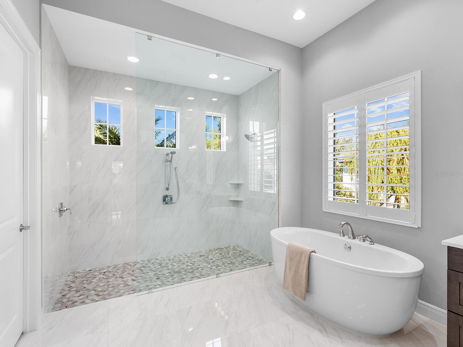 16407 DAYSAILOR TRL, LAKEWOOD RANCH, FL, 34202