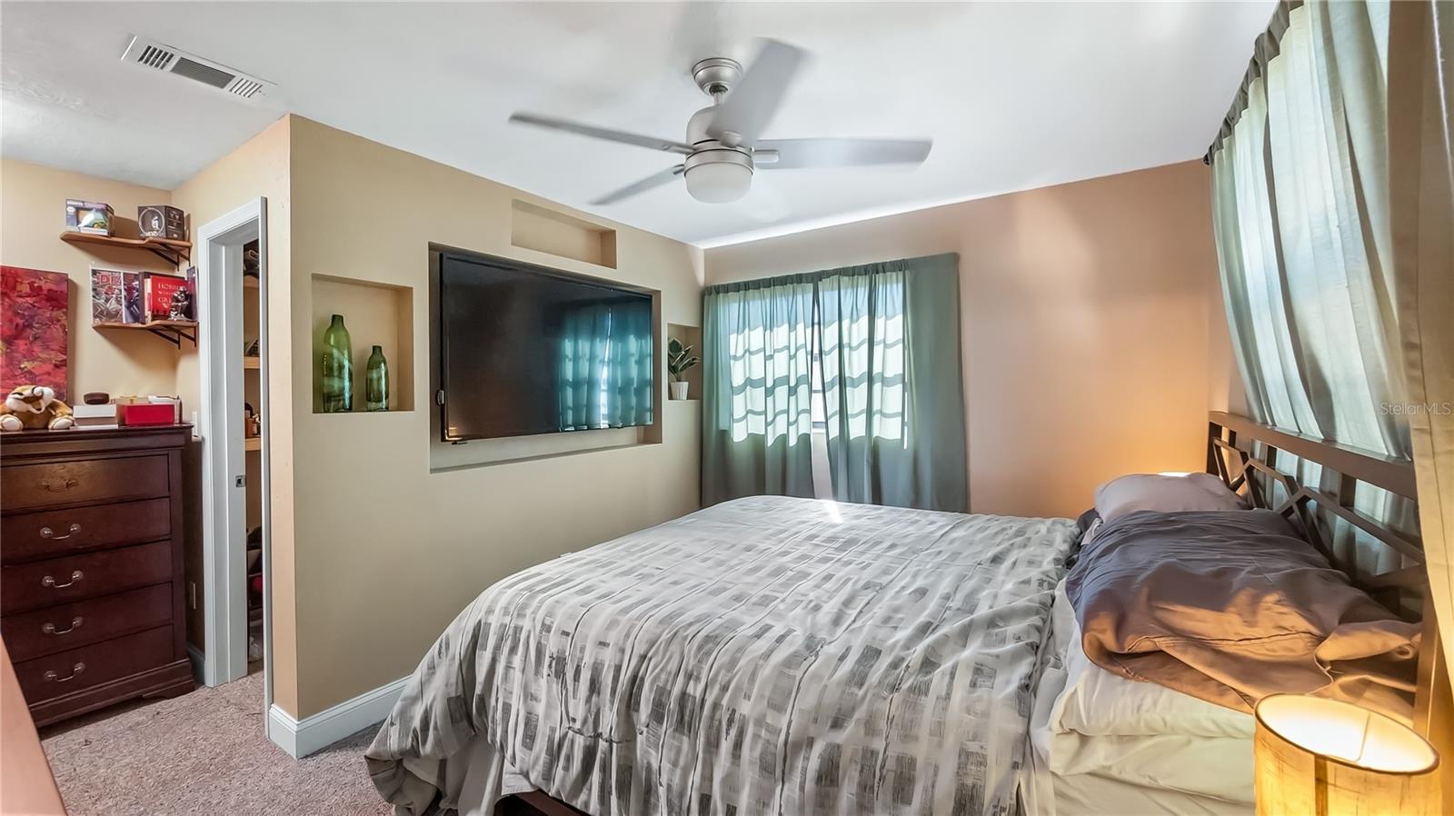 1023 IBSEN AVE, ORLANDO, FL, 32809