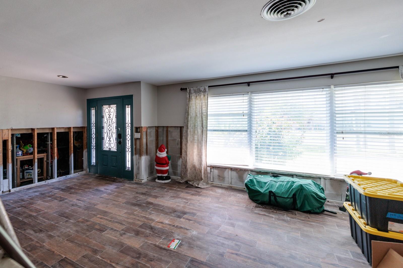1591 N DAKOTA AVE NE, ST PETERSBURG, FL, 33703
