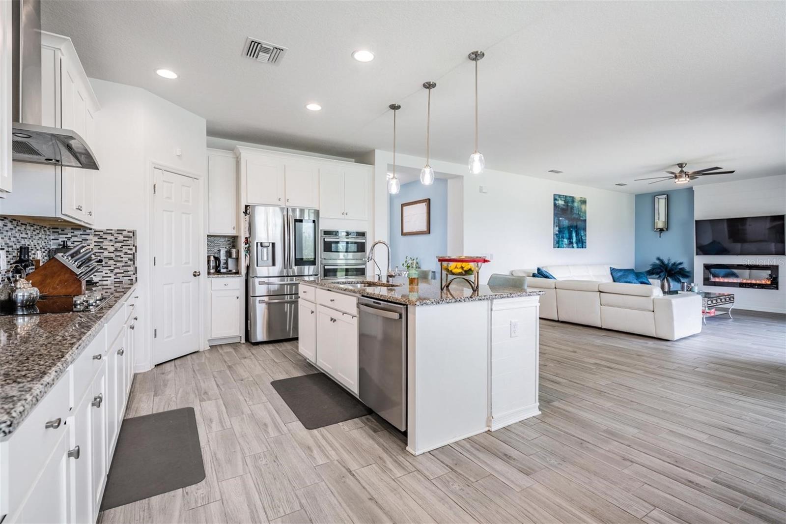 7316 POOL COMPASS LOOP, WESLEY CHAPEL, FL, 33545