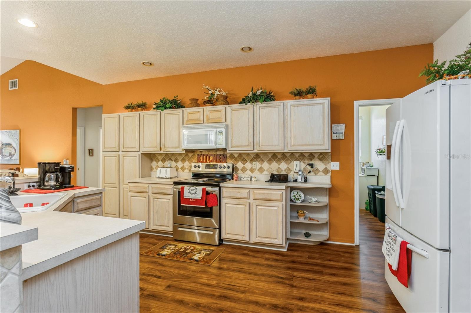 3627 CYPRESS MEADOWS RD, TAMPA, FL, 33624