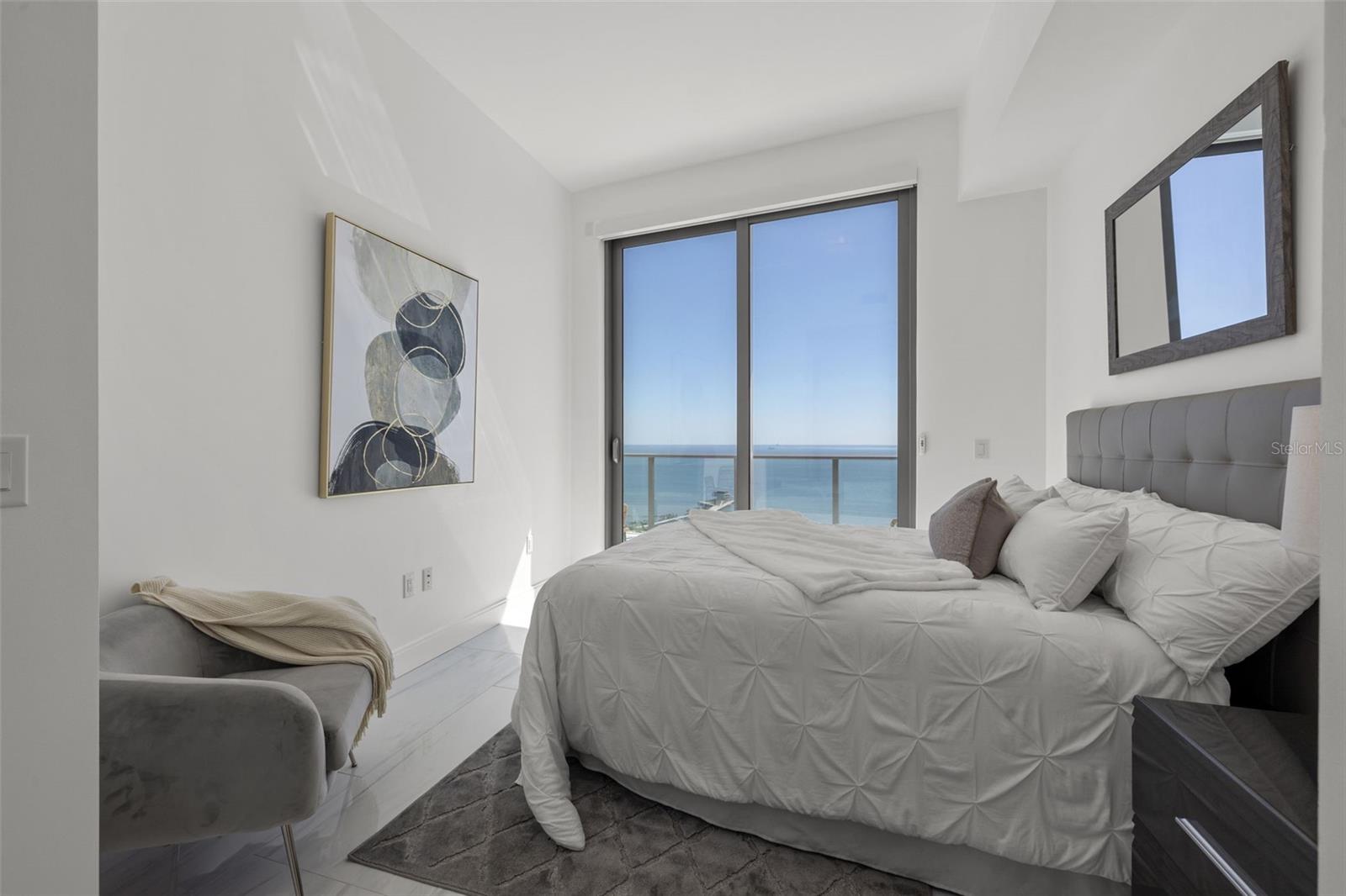 100 1ST AVE N #3902, ST PETERSBURG, FL, 33701