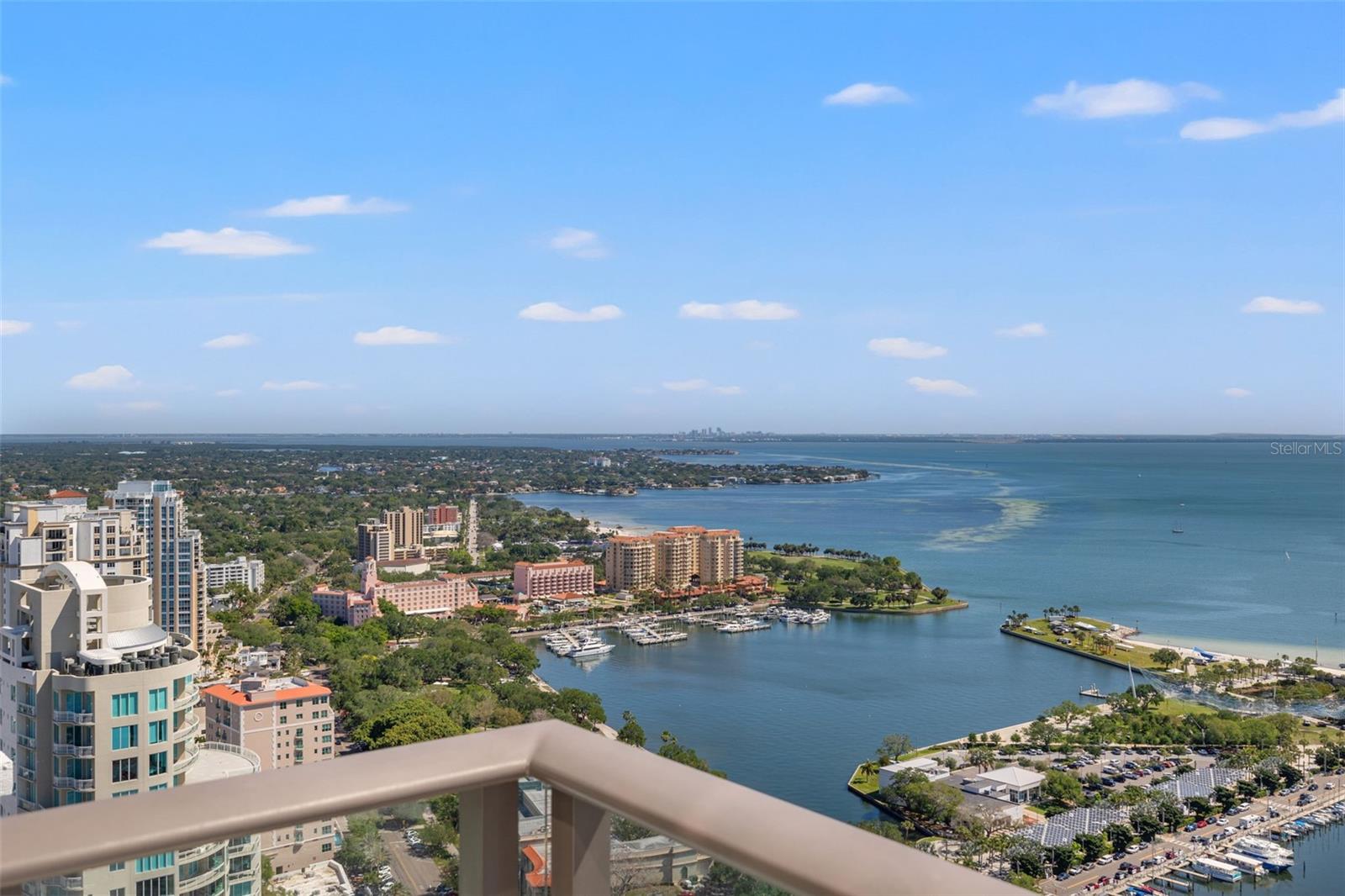 100 1ST AVE N #3902, ST PETERSBURG, FL, 33701