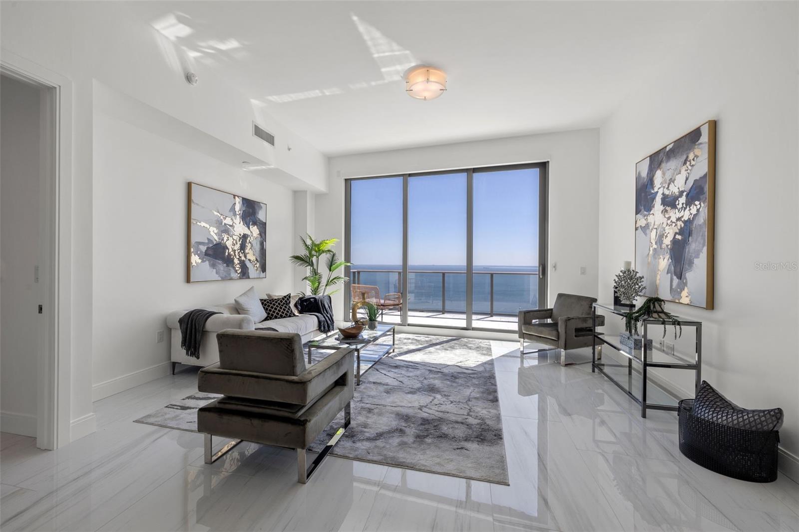 100 1ST AVE N #3902, ST PETERSBURG, FL, 33701