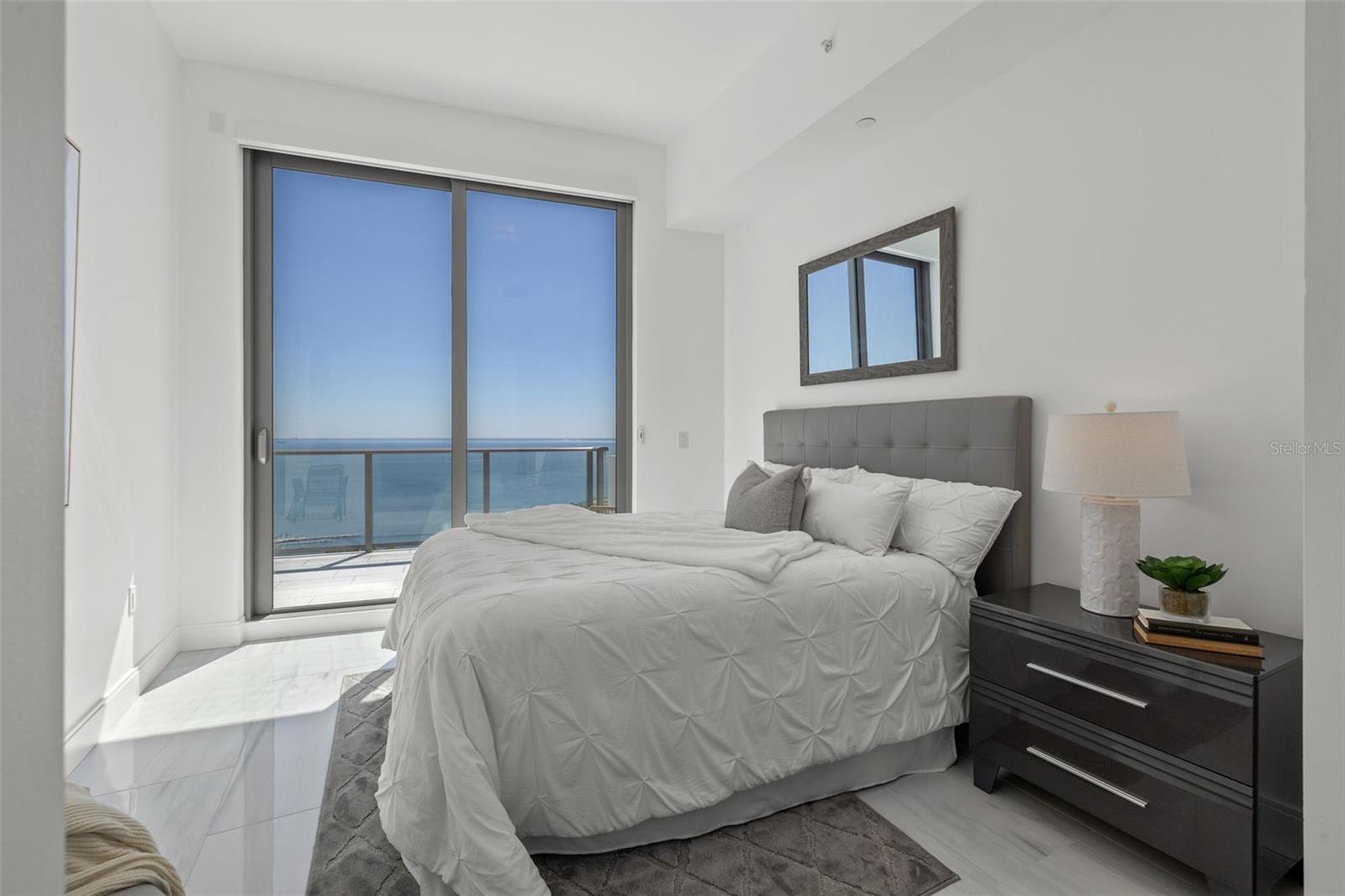 100 1ST AVE N #3902, ST PETERSBURG, FL, 33701