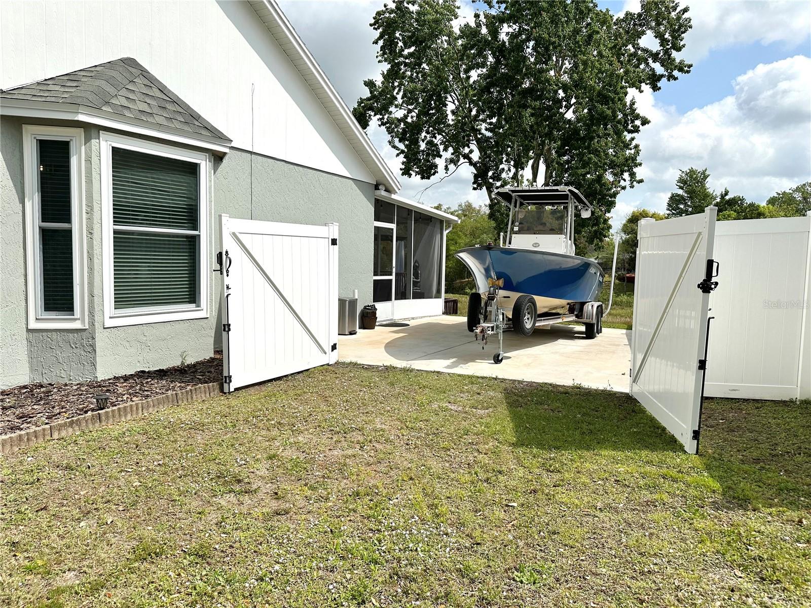 23153 GENEVA RD, LAND O LAKES, FL, 34639