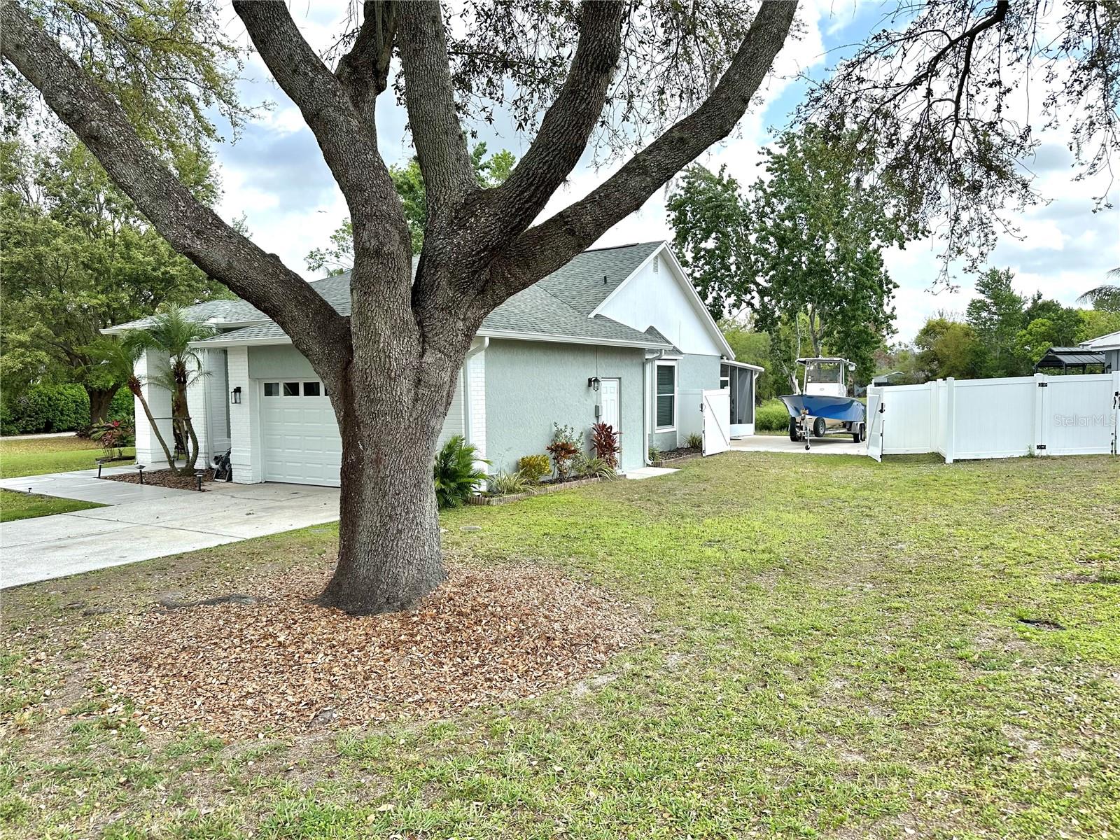 23153 GENEVA RD, LAND O LAKES, FL, 34639