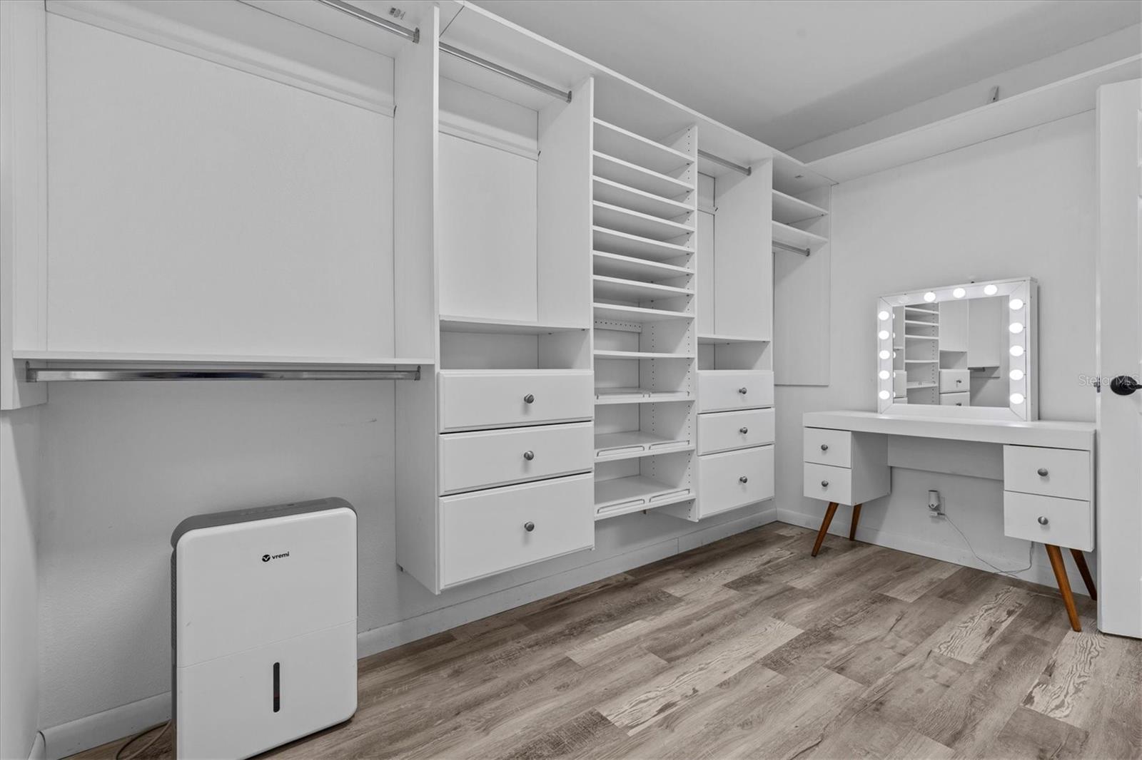220 BELLEVIEW BLVD #701, BELLEAIR, FL, 33756