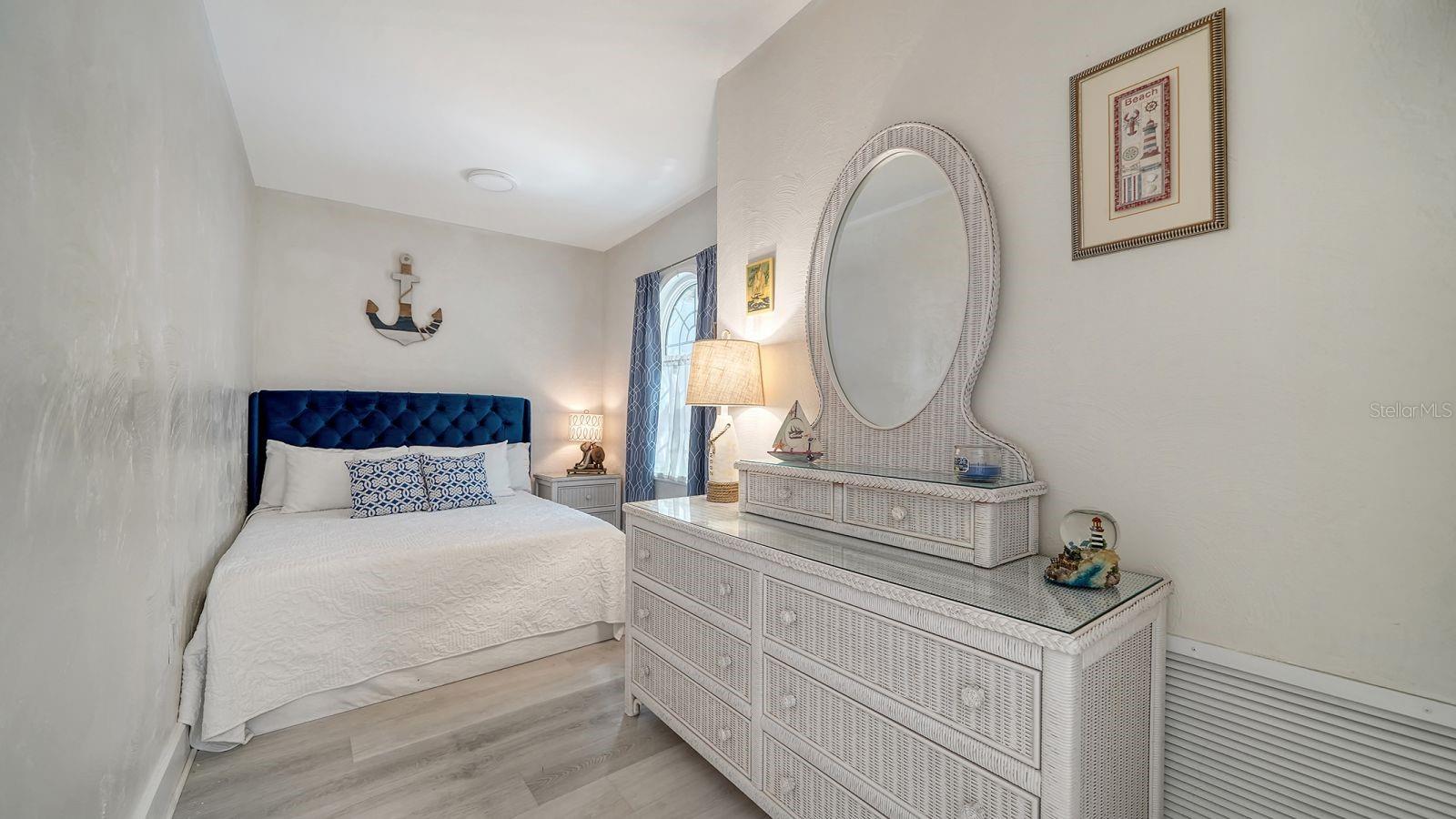 446 BURNS CT, SARASOTA, FL, 34236