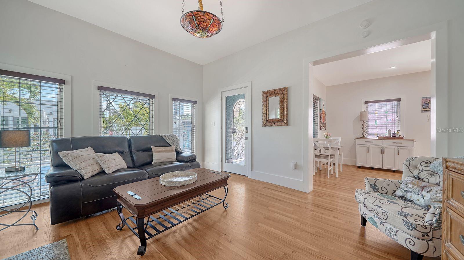 446 BURNS CT, SARASOTA, FL, 34236