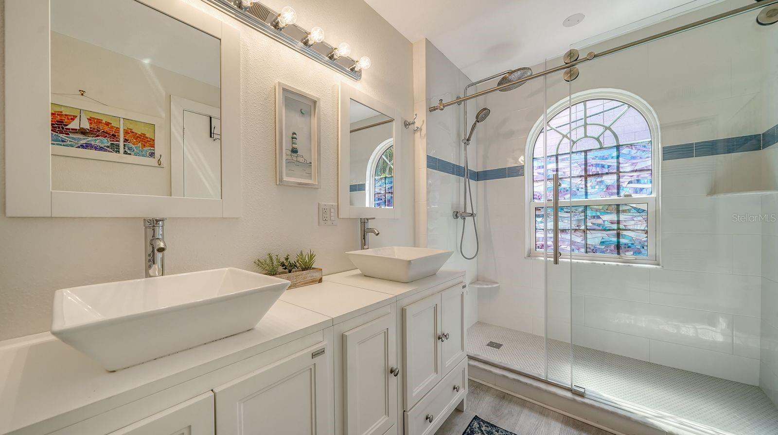 446 BURNS CT, SARASOTA, FL, 34236