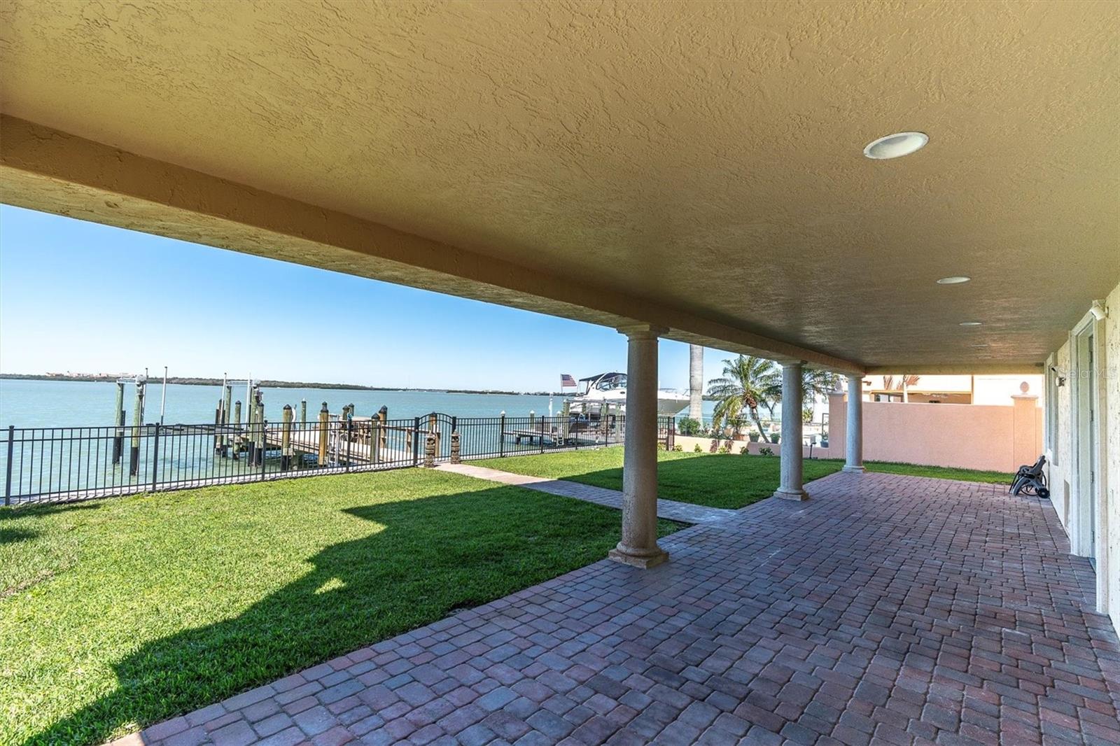 700 126TH AVE, TREASURE ISLAND, FL, 33706