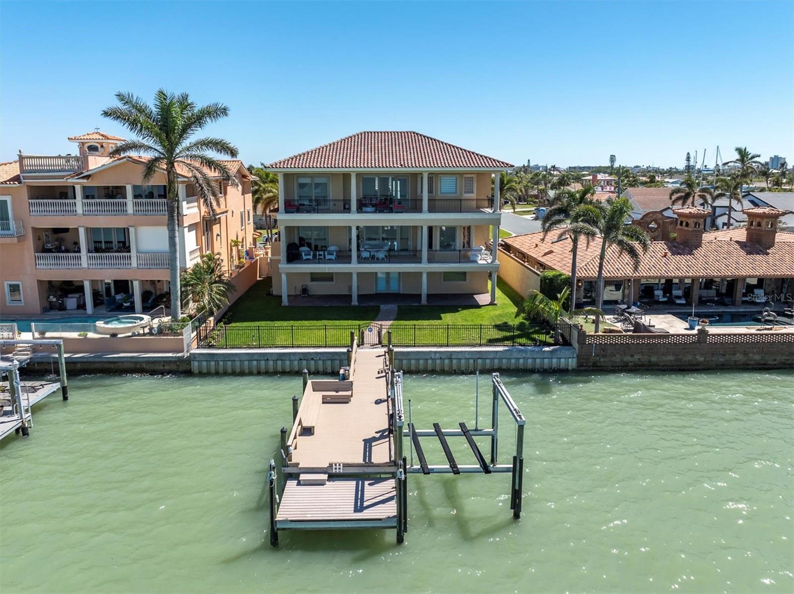 700 126TH AVE, TREASURE ISLAND, FL, 33706