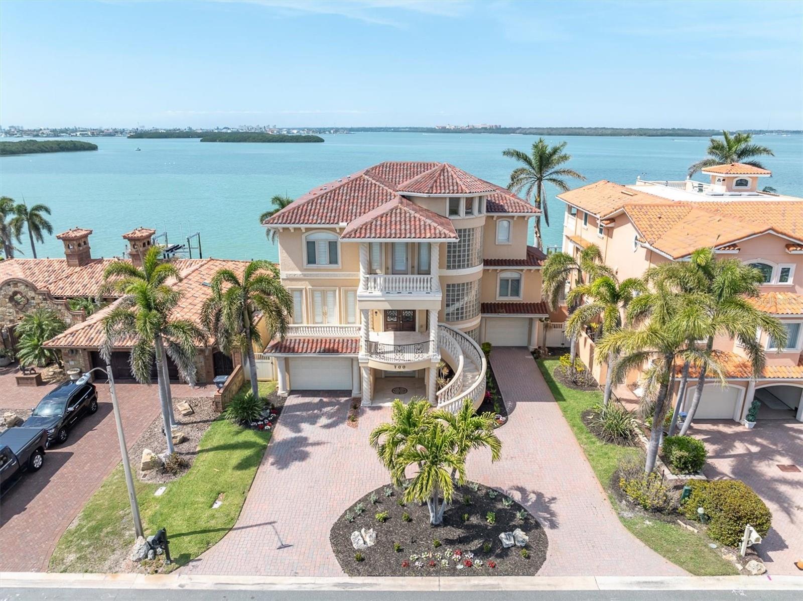 700 126TH AVE, TREASURE ISLAND, FL, 33706