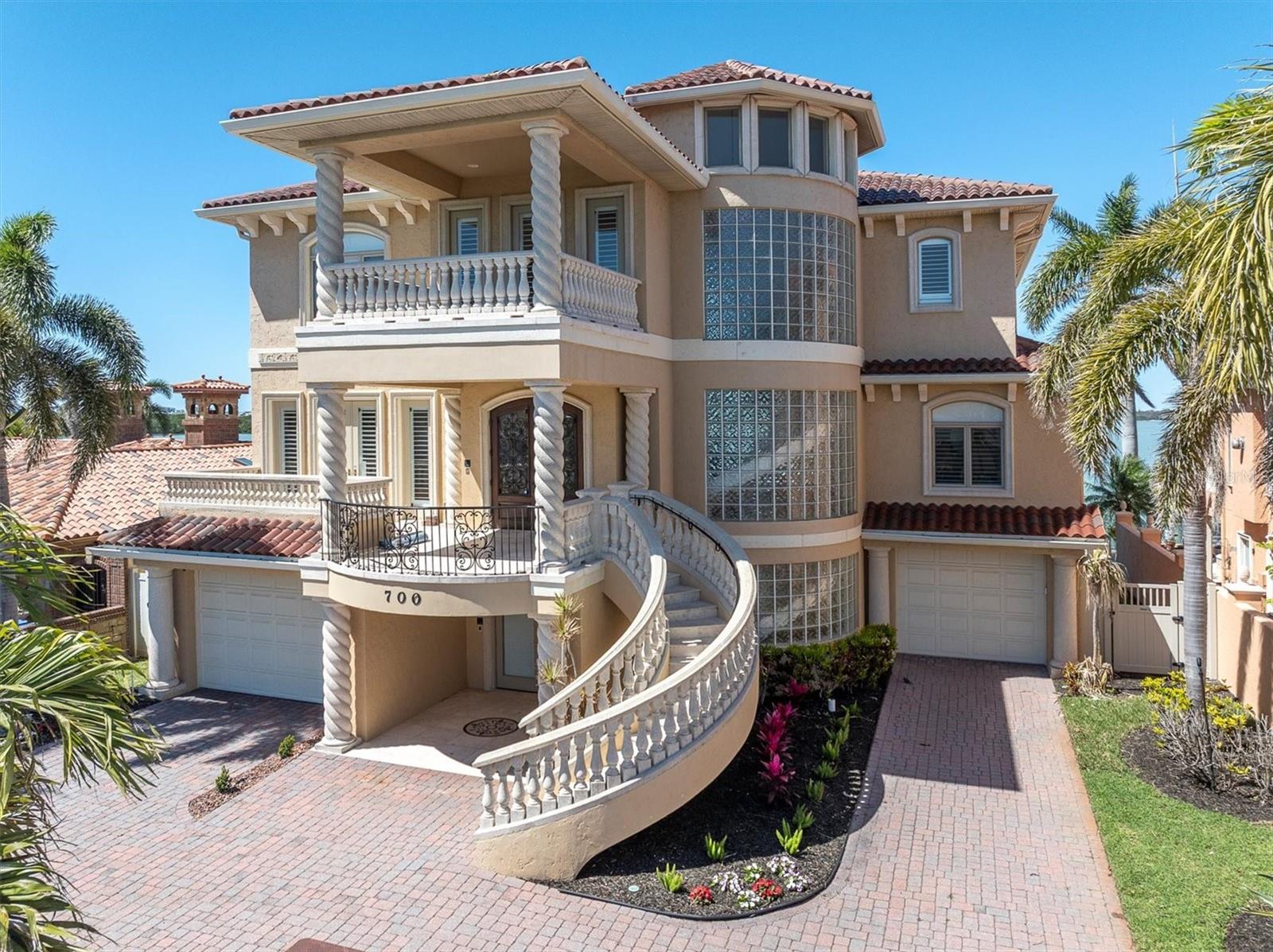 700 126TH AVE, TREASURE ISLAND, FL, 33706