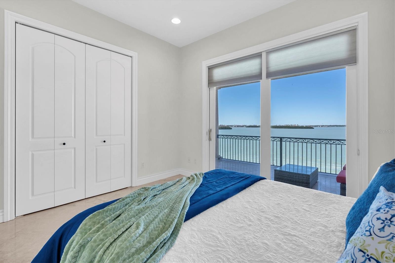 700 126TH AVE, TREASURE ISLAND, FL, 33706