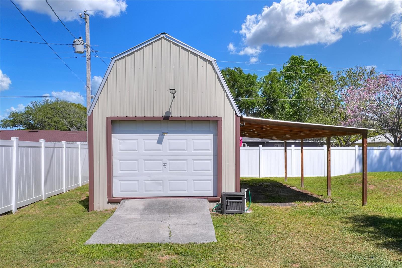 2329 DUFF RD, LAKELAND, FL, 33810