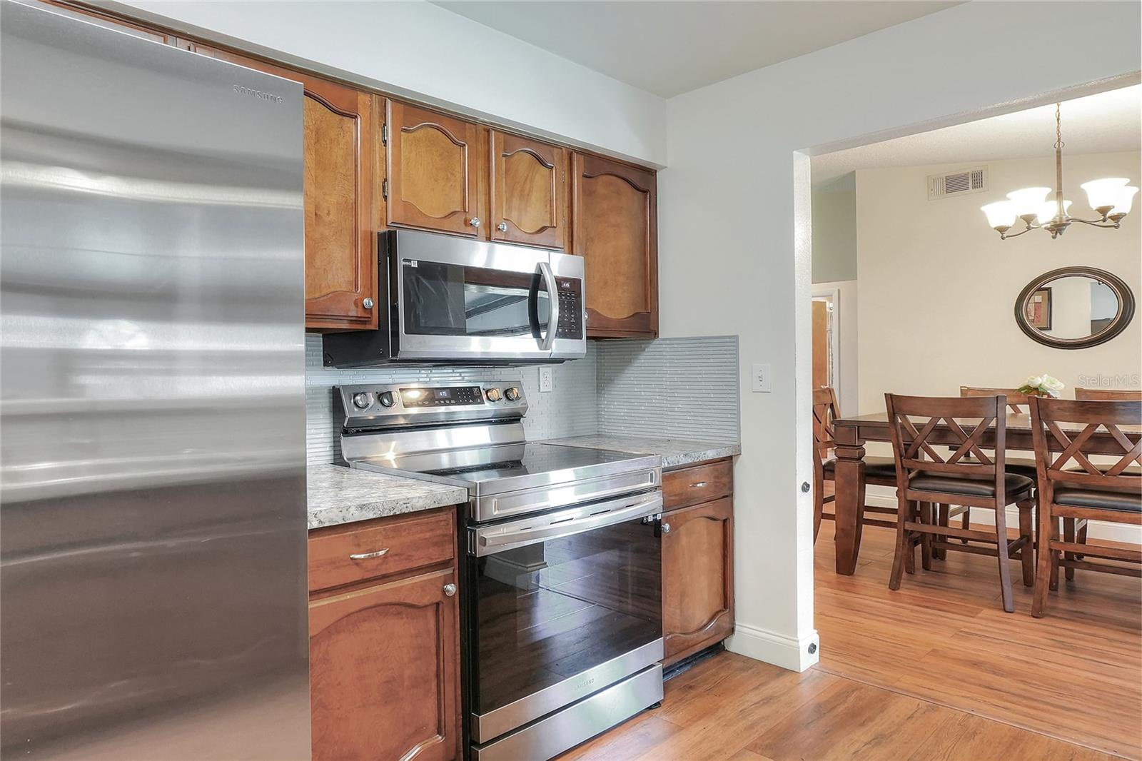 2329 DUFF RD, LAKELAND, FL, 33810