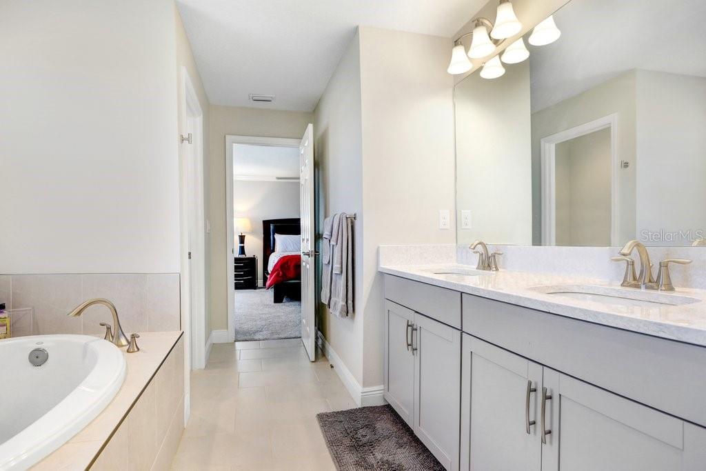 5407 TAGALONG PL, APOLLO BEACH, FL, 33572