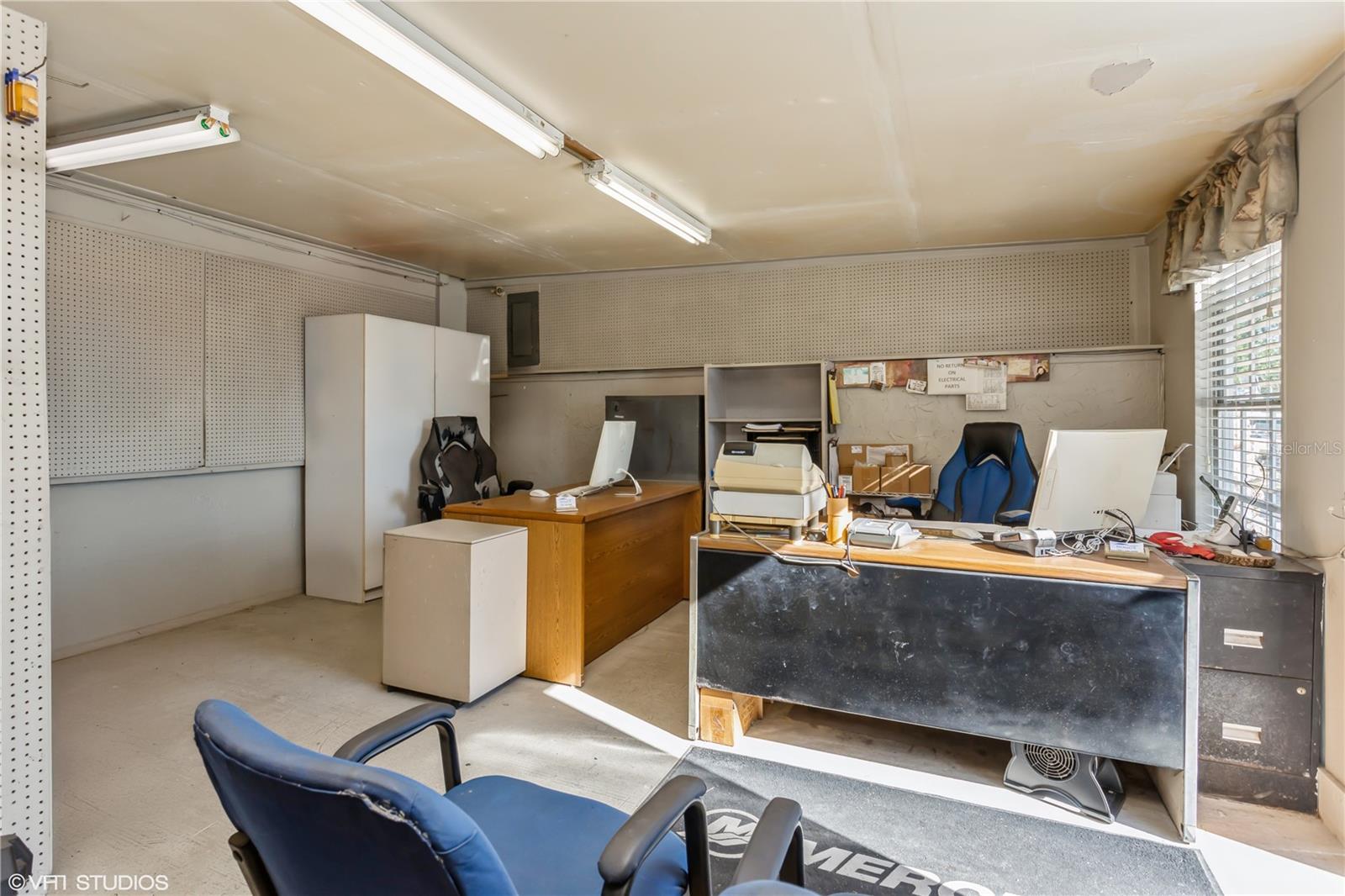 6487 SCHERING ST, WEEKI WACHEE, FL, 34613