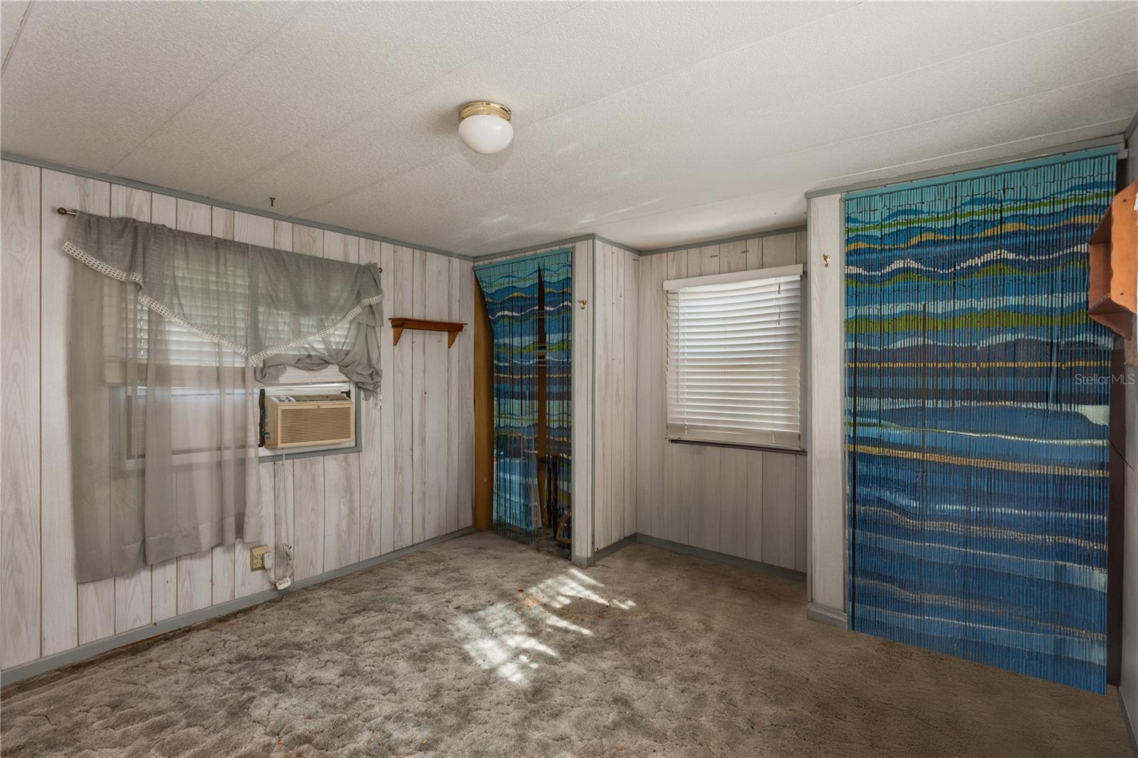 6487 SCHERING ST, WEEKI WACHEE, FL, 34613