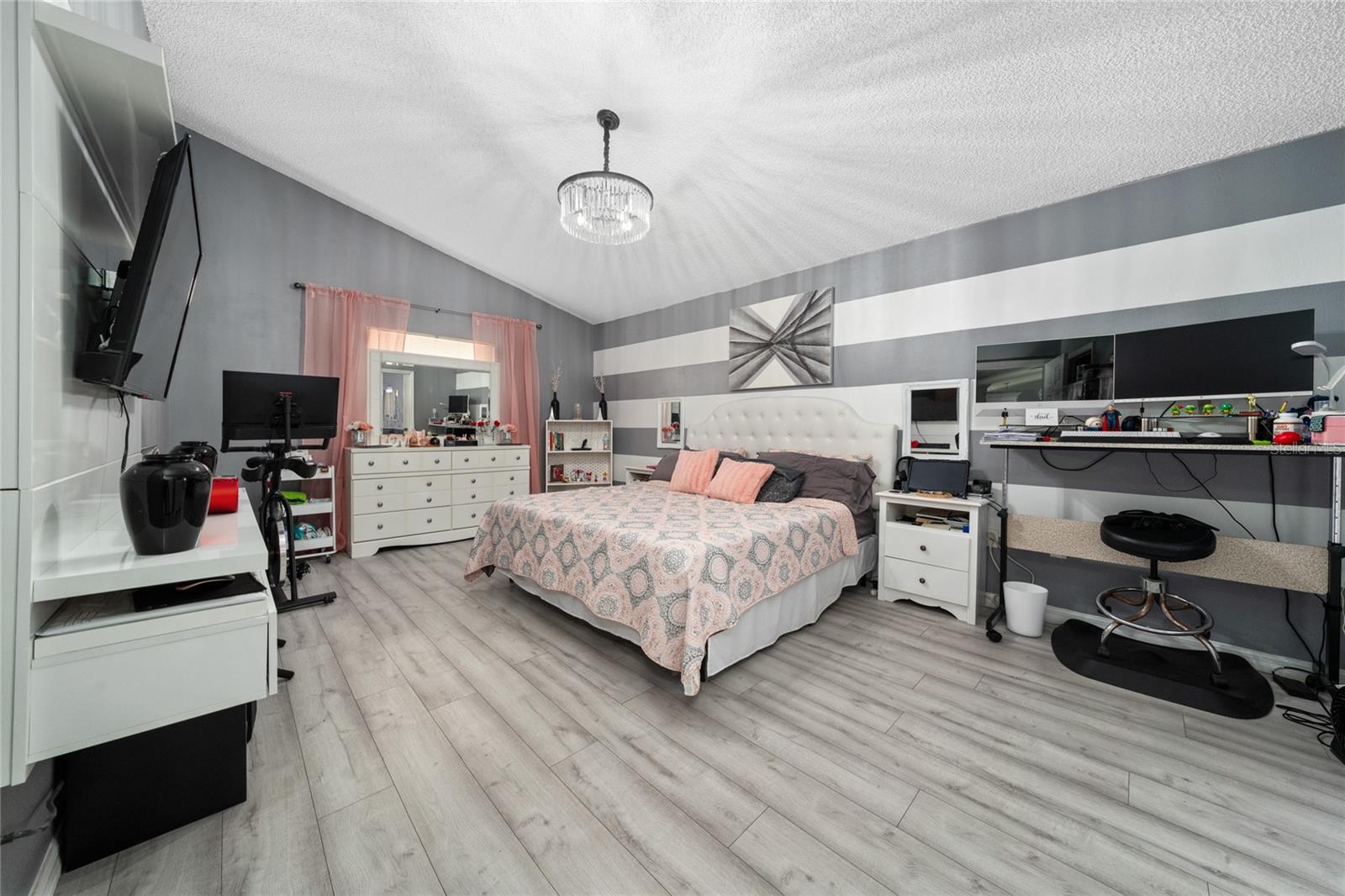 642 NARDELLO DR, DELTONA, FL, 32725