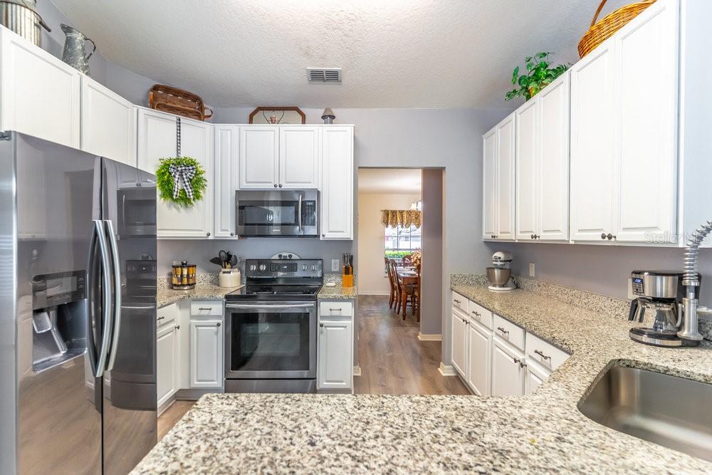 1272 MOUNT LOGAN DR, APOPKA, FL, 32712