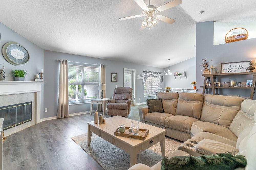 1272 MOUNT LOGAN DR, APOPKA, FL, 32712