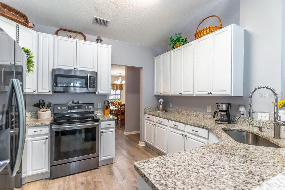 1272 MOUNT LOGAN DR, APOPKA, FL, 32712