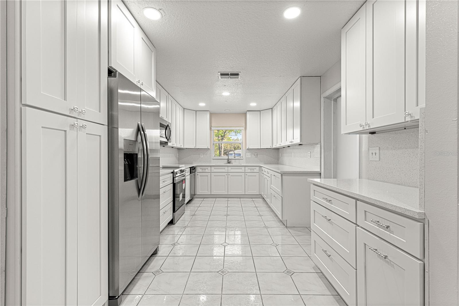 8976 SE 126 PL, BELLEVIEW, FL, 34420