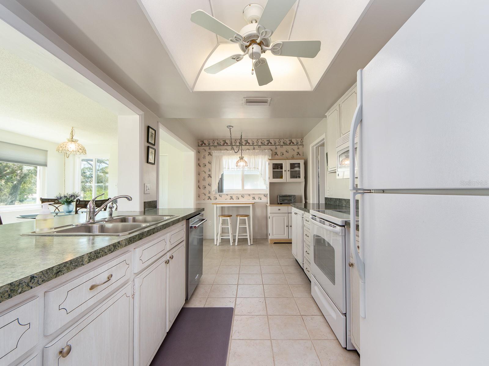9058 141ST ST, SEMINOLE, FL, 33776