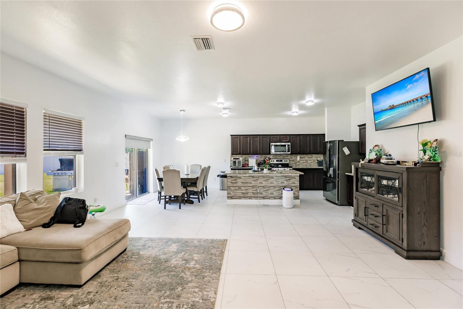 733 GARDEN OAKS SQ, SEFFNER, FL, 33584