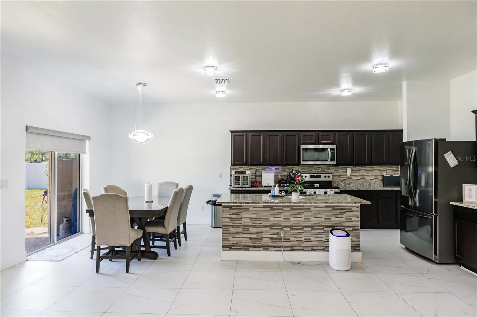 733 GARDEN OAKS SQ, SEFFNER, FL, 33584