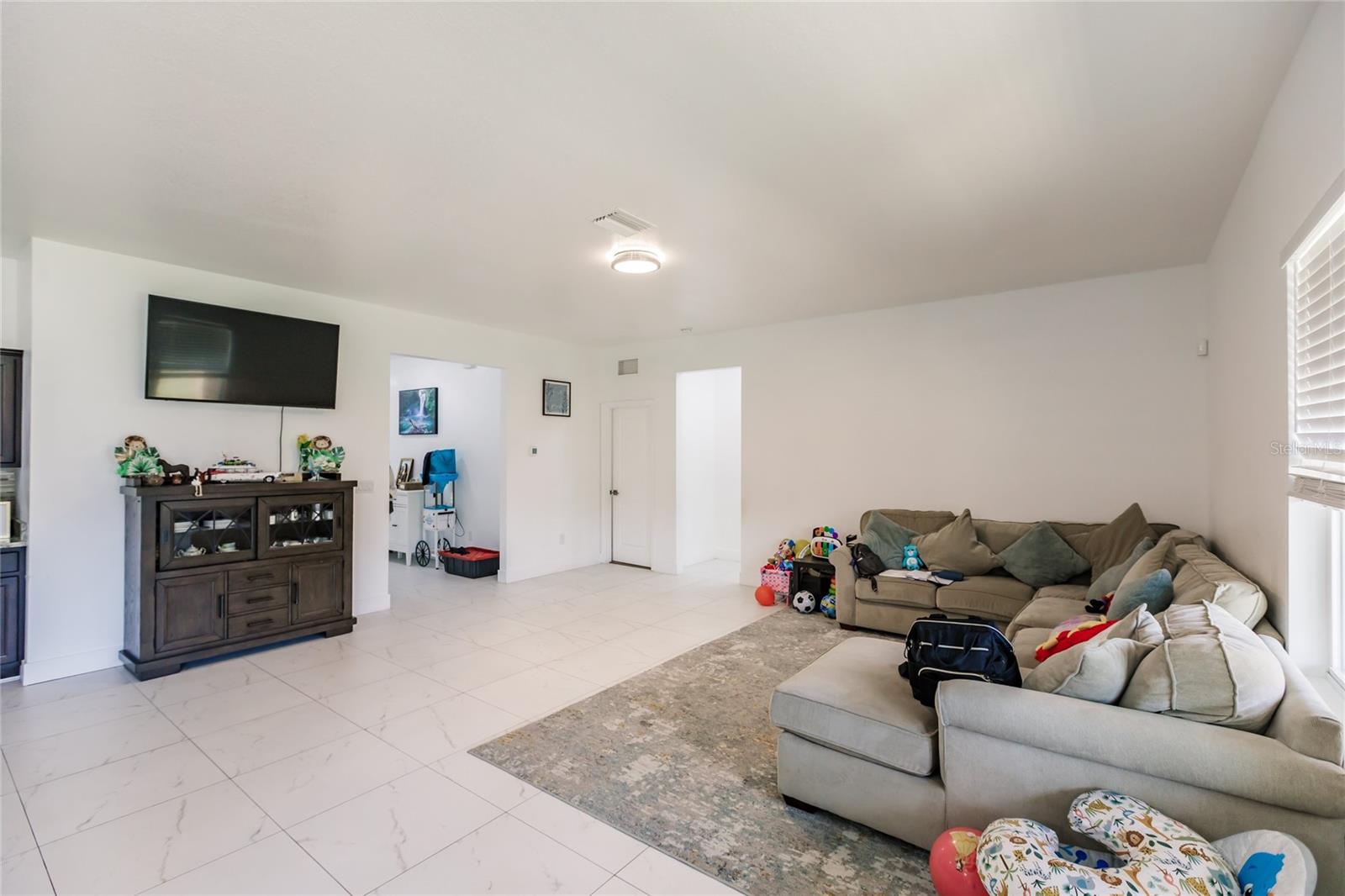 733 GARDEN OAKS SQ, SEFFNER, FL, 33584