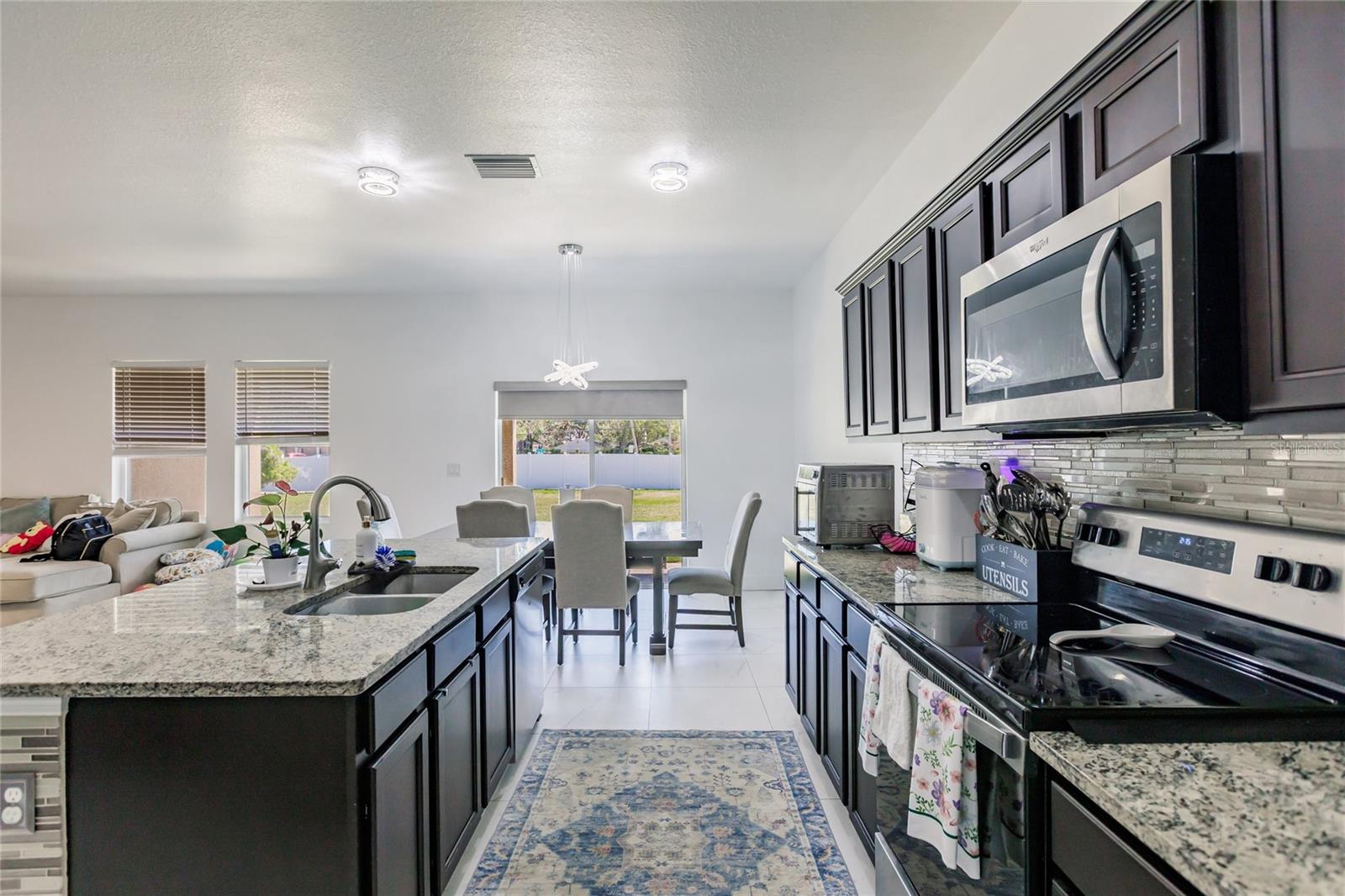 733 GARDEN OAKS SQ, SEFFNER, FL, 33584