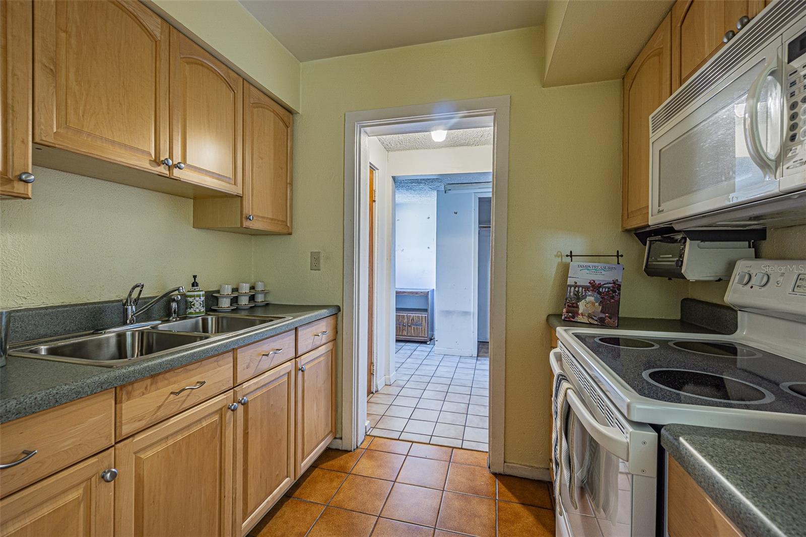 812 W KENTUCKY AVE, TAMPA, FL, 33603