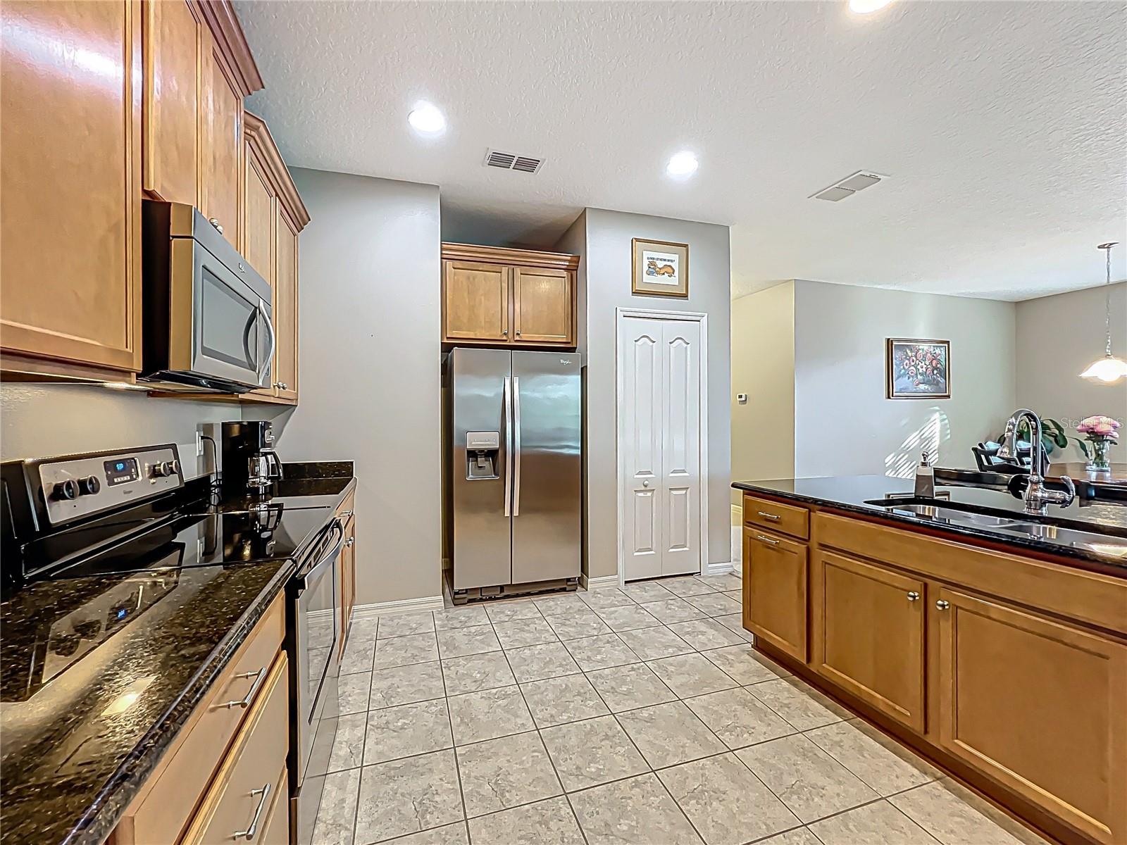 1568 BRANDYWINE DR, TAVARES, FL, 32778