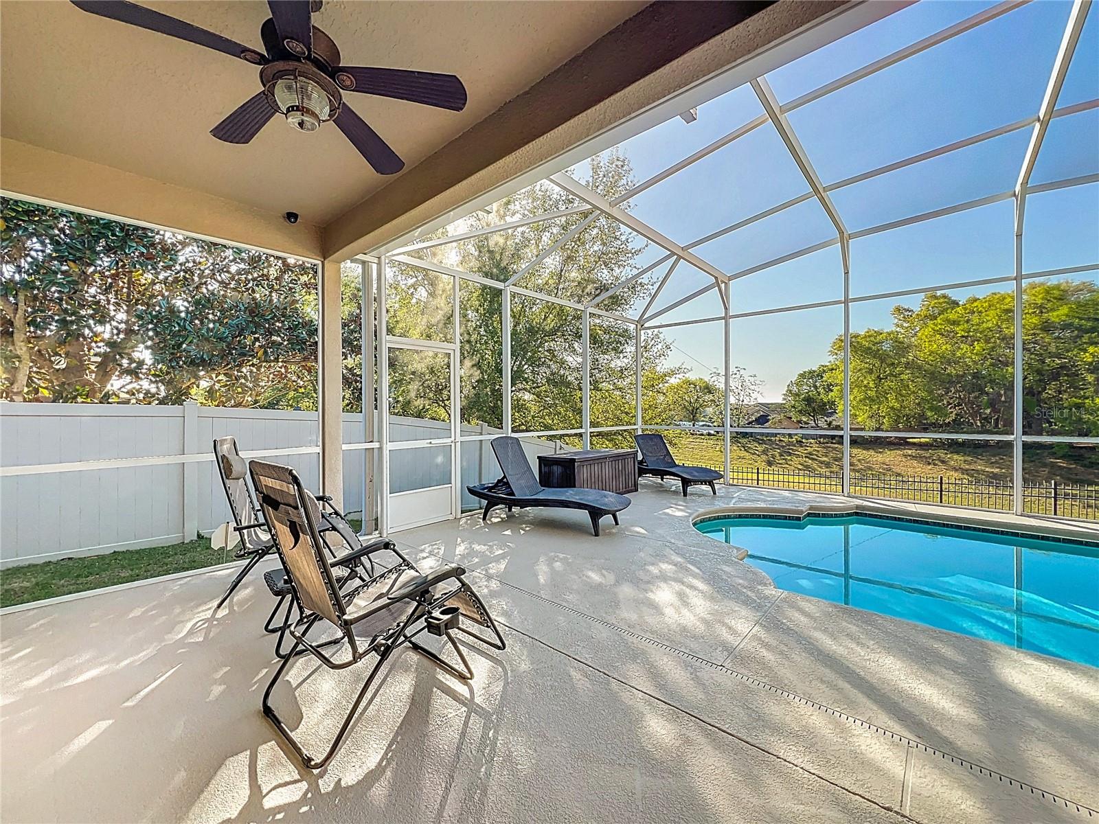 1568 BRANDYWINE DR, TAVARES, FL, 32778