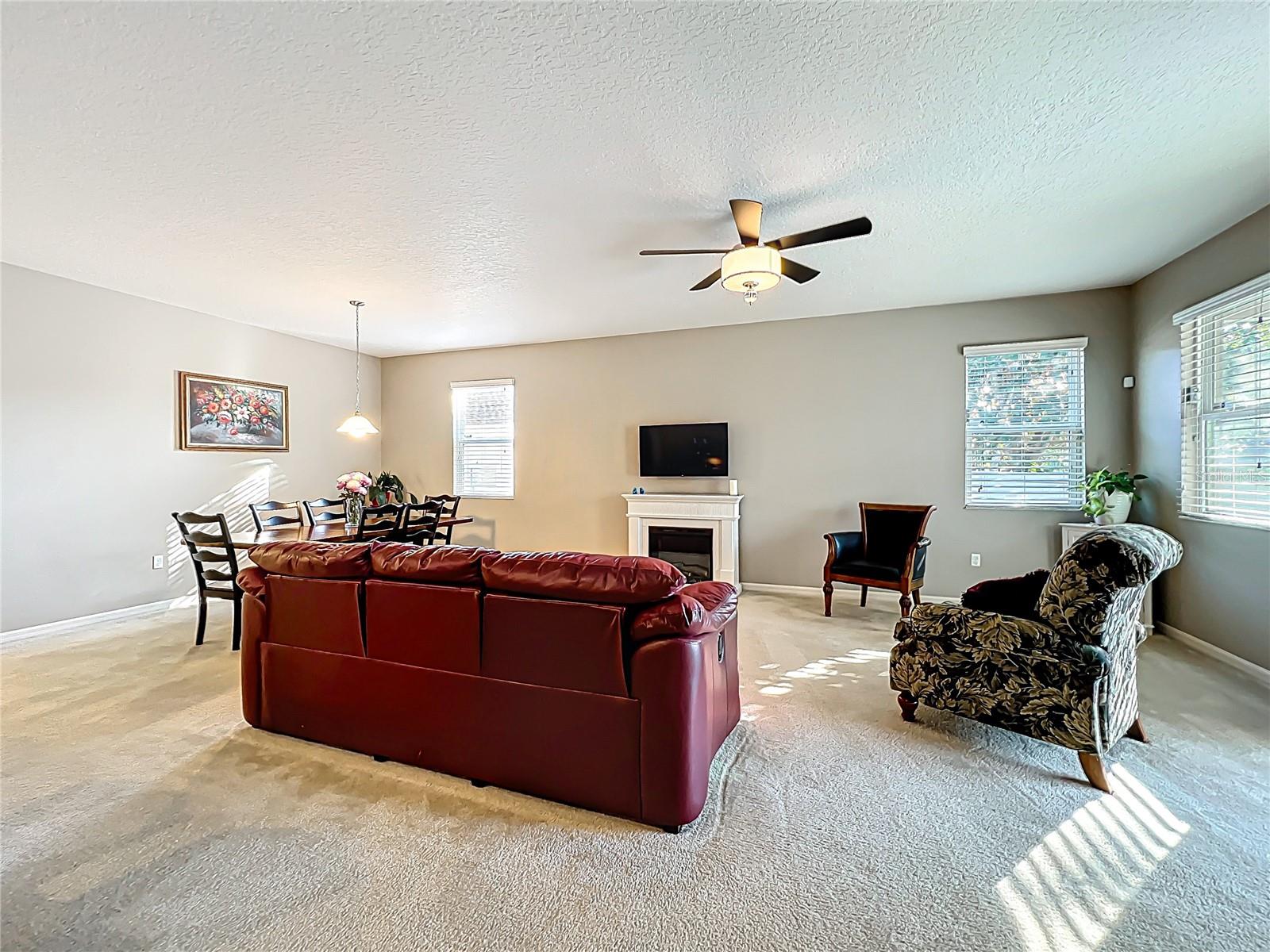 1568 BRANDYWINE DR, TAVARES, FL, 32778