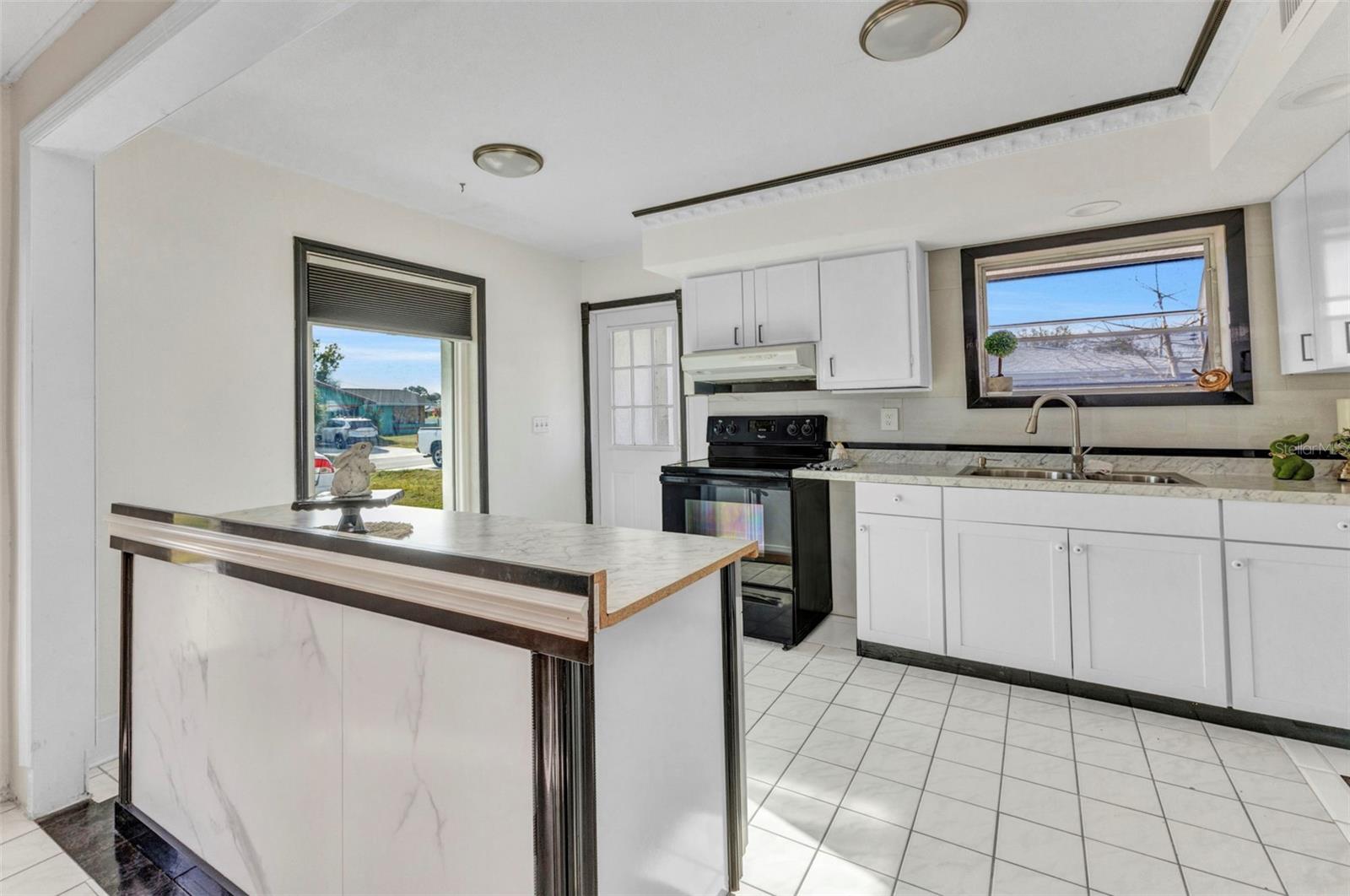 3243 ELKCAM BLVD, PORT CHARLOTTE, FL, 33952