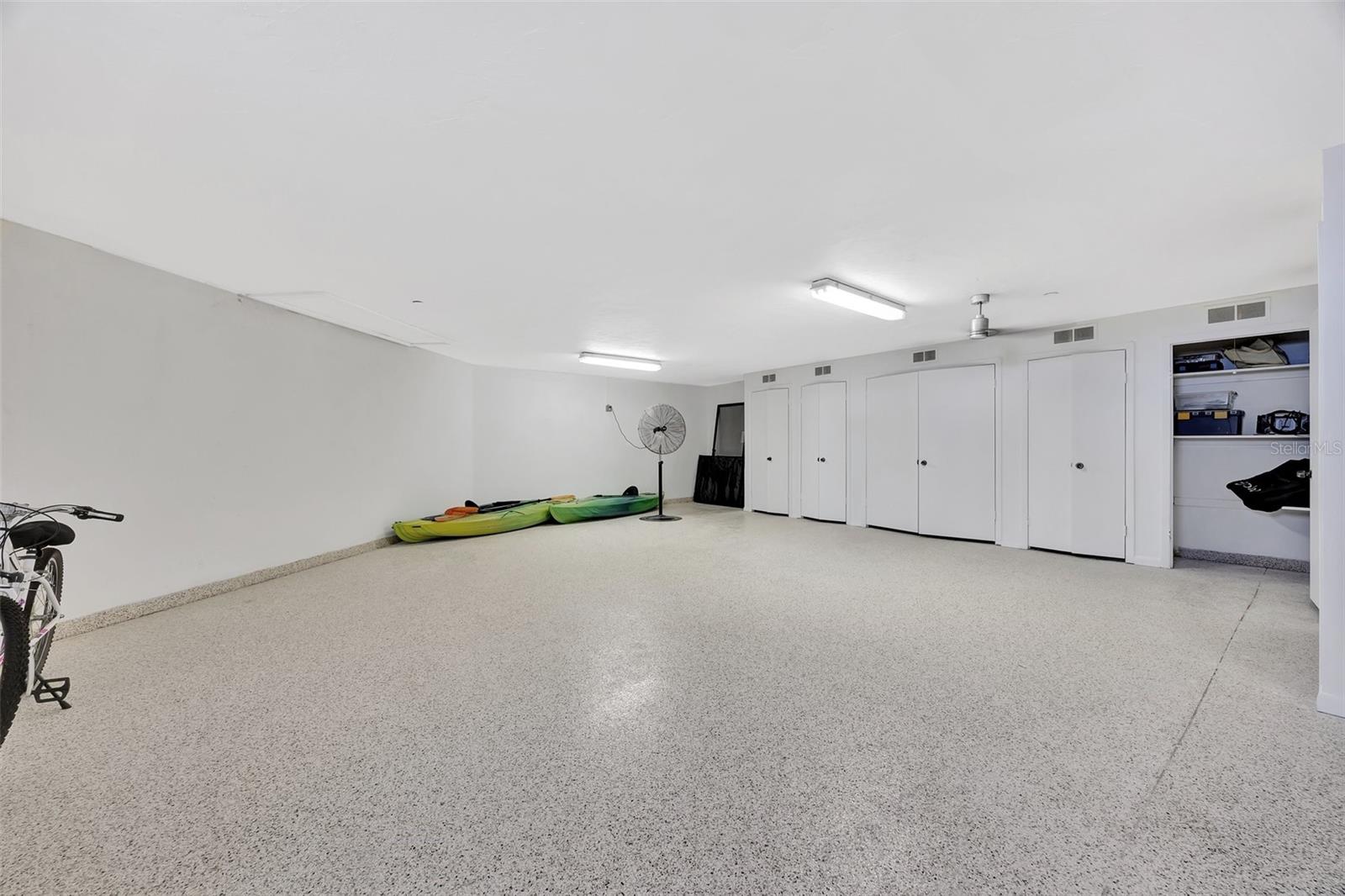 2010 HARBOURSIDE DR #2004, LONGBOAT KEY, FL, 34228