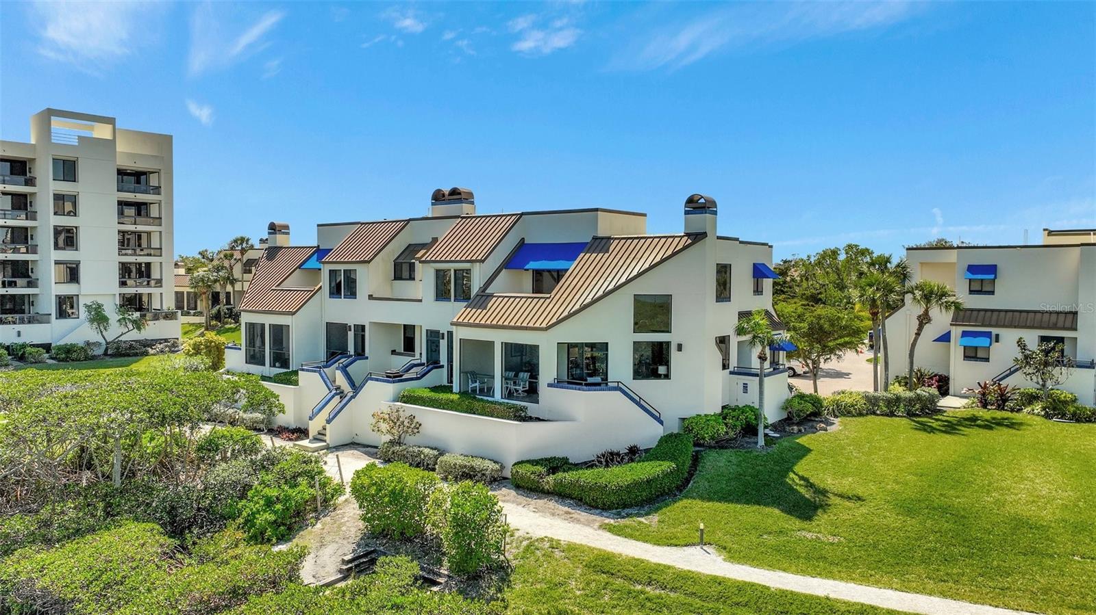 2010 HARBOURSIDE DR #2004, LONGBOAT KEY, FL, 34228