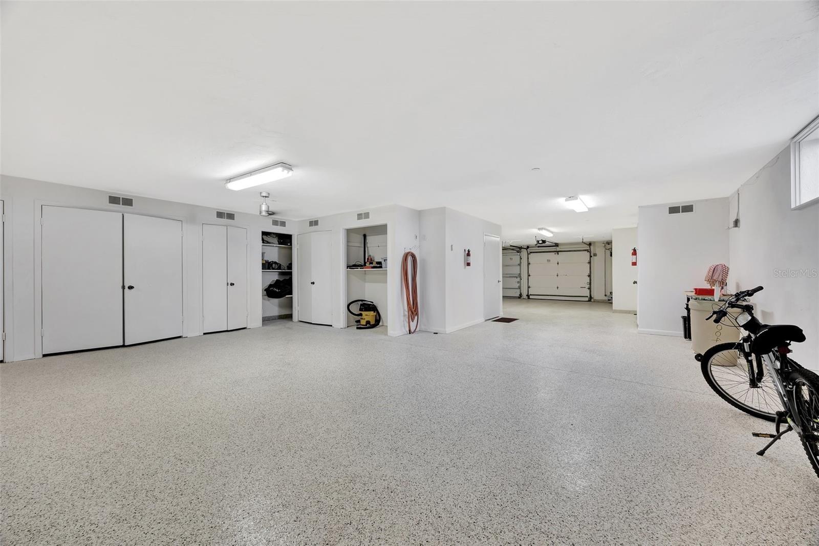 2010 HARBOURSIDE DR #2004, LONGBOAT KEY, FL, 34228