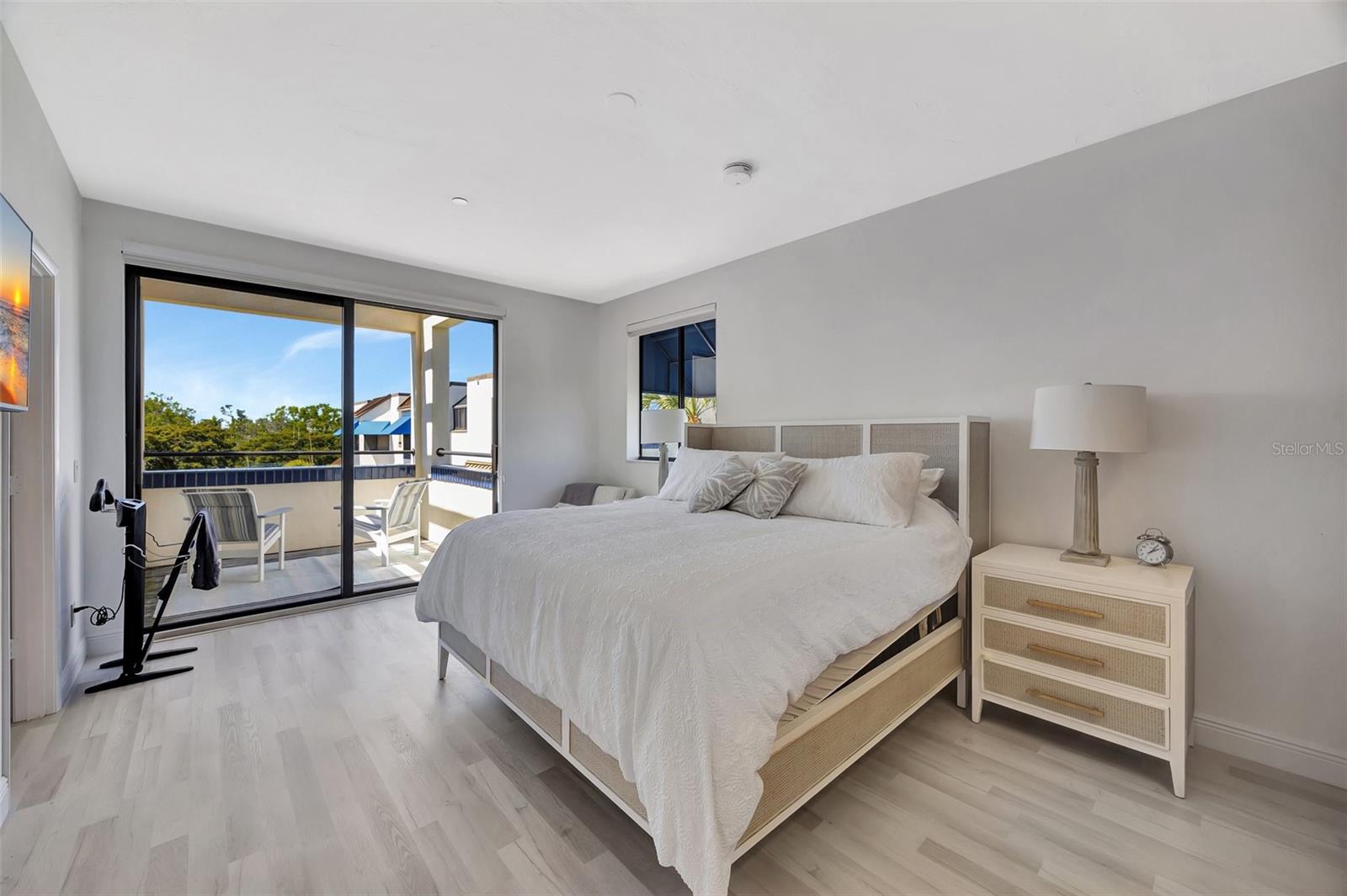 2010 HARBOURSIDE DR #2004, LONGBOAT KEY, FL, 34228