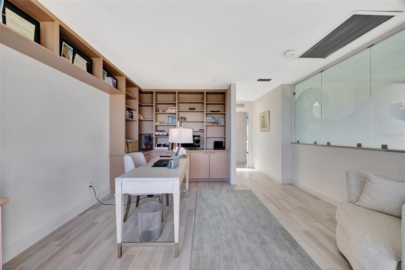 2010 HARBOURSIDE DR #2004, LONGBOAT KEY, FL, 34228